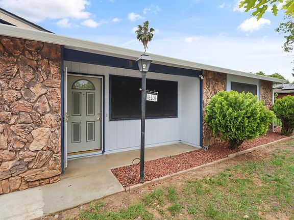 2nd image of 3205 Sanbury Cir