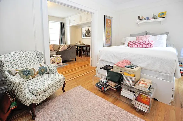 Rented by Buchbinder & Warren | media 18