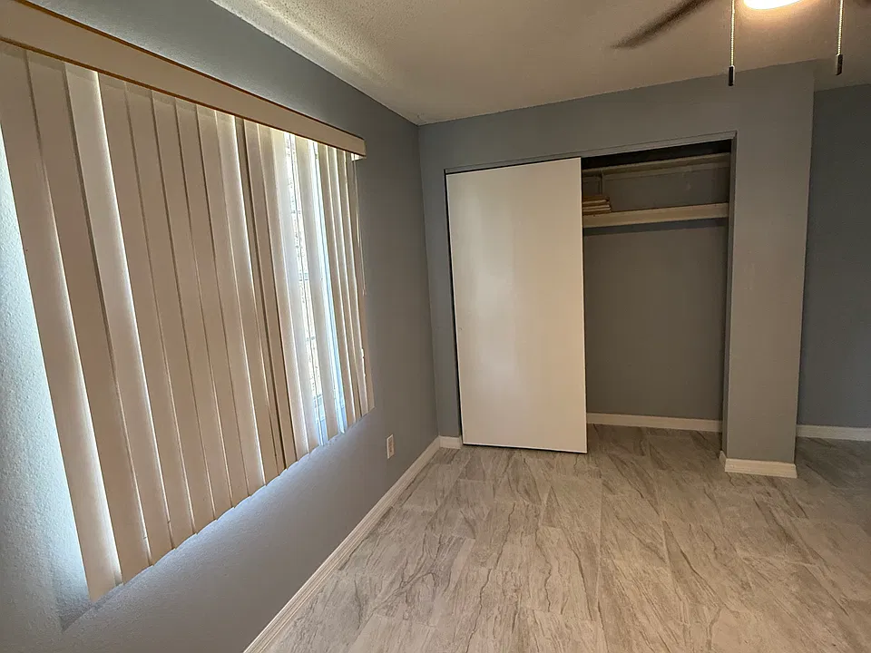 2221 SE 10th Ter