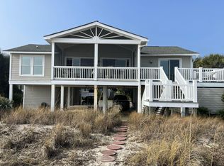 608 Palmetto Blvd, Edisto Island, SC 29438