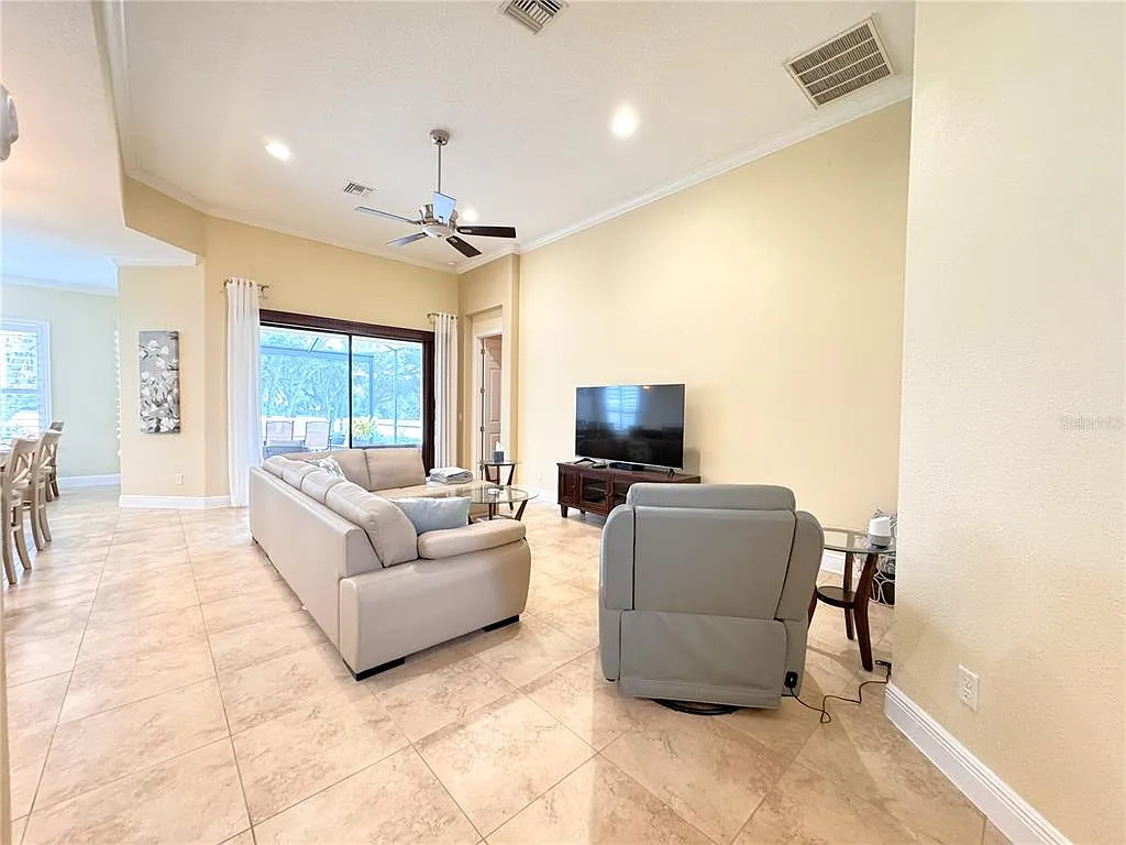 Building Photo - 1240 W Diamond Shore Loop