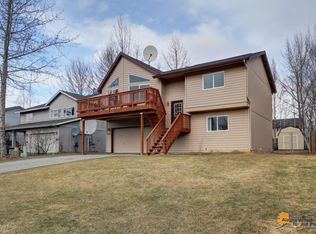 1135 W Josselin Ln, Palmer, AK 99645