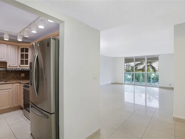 3800 S Ocean Dr APT 414, Hollywood, FL 33019