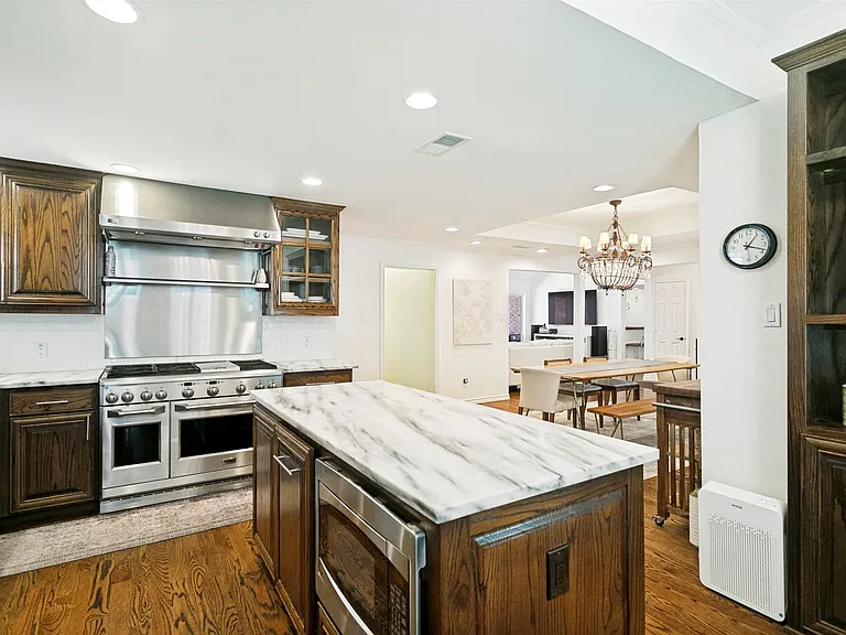 6010 Yellow Rock Trl — Photo 11