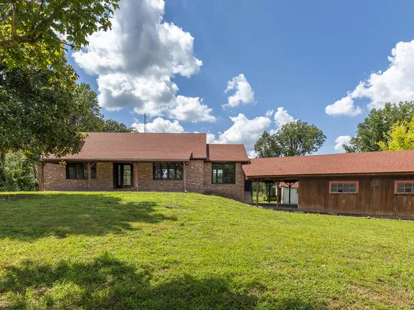 13725 Highway 641 N, Puryear, TN 38251