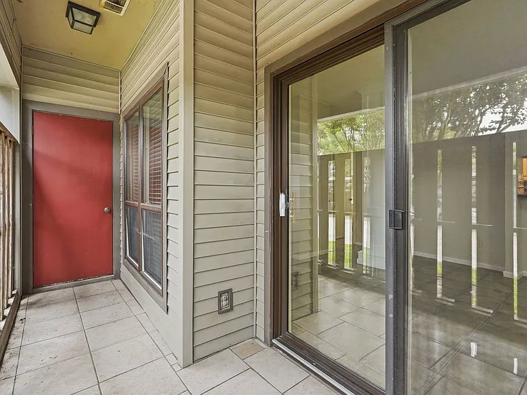 2025 Augusta Dr #605 — Photo 27
