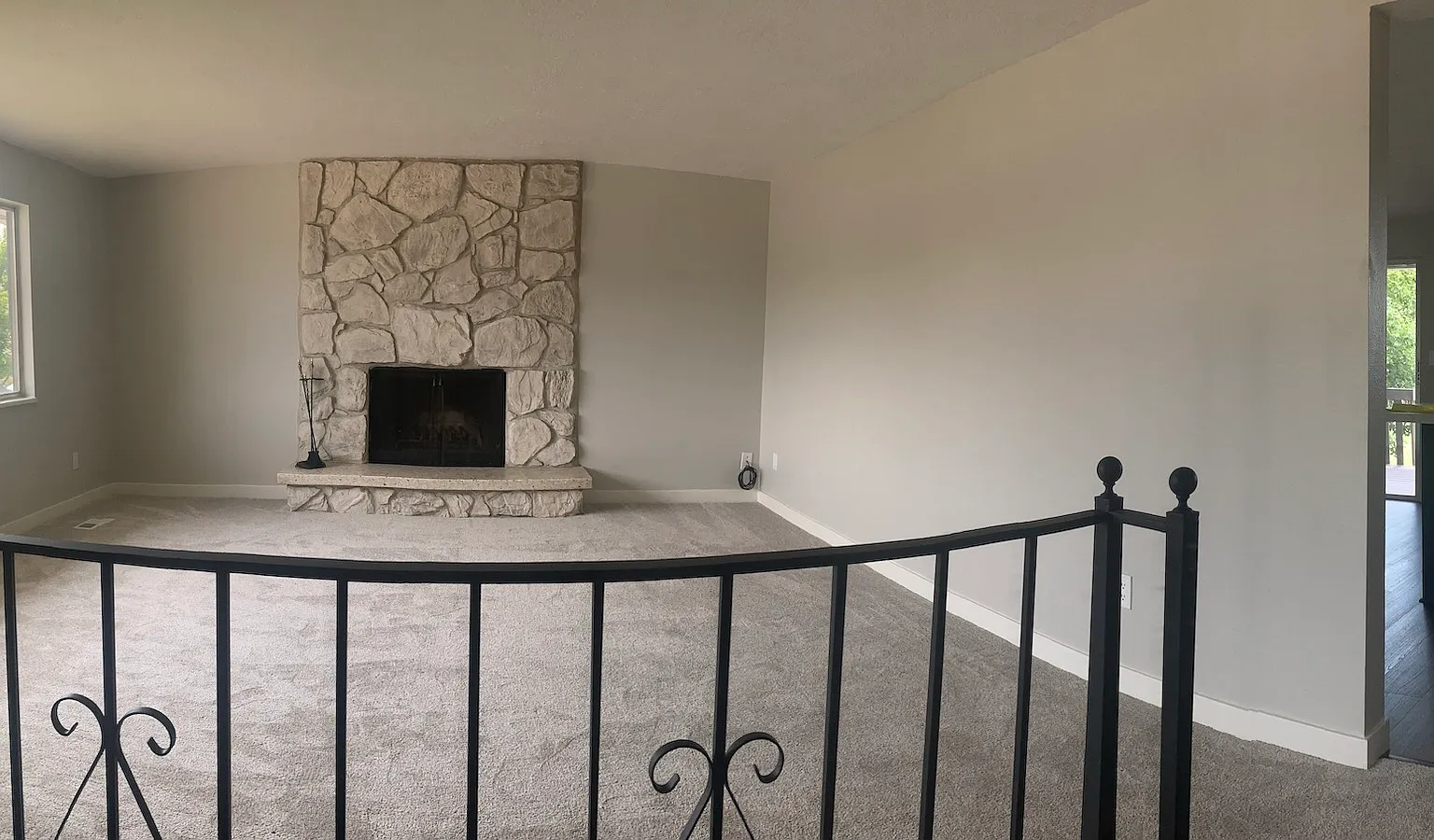 4 bed, 2.5 bath, 1706 sqft, $2,500 — Photo 2