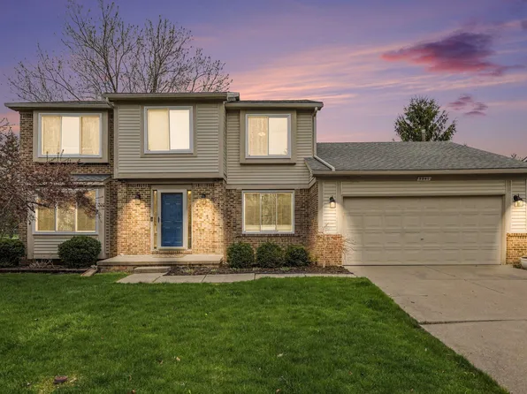 5941 Cottonwood Dr, Ypsilanti, MI 48197