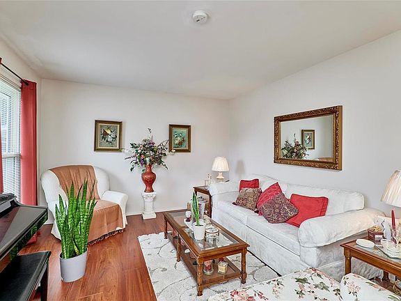 4th image of 3475 Greenway Chase Dr