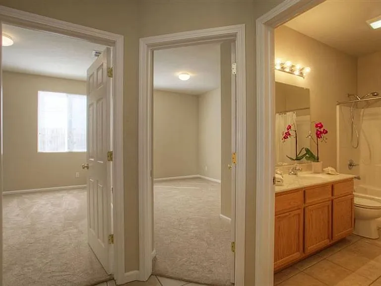 2571 Merrivale Way — Photo 6