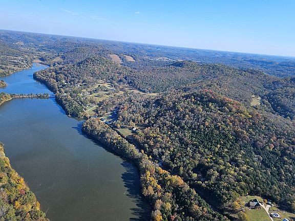 3rd image of 57 Lakeside Dr