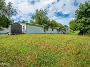 2841 Holiday Hills Rd, Kodak, TN 37764