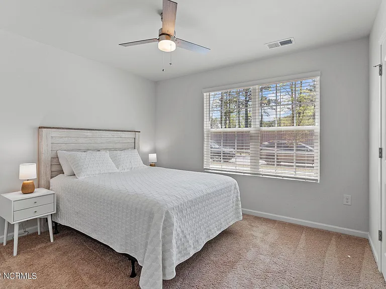 680 Aurora Pl — Photo 25