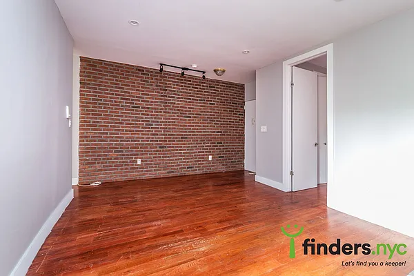 Rented by Clove Realty LLC | media 19