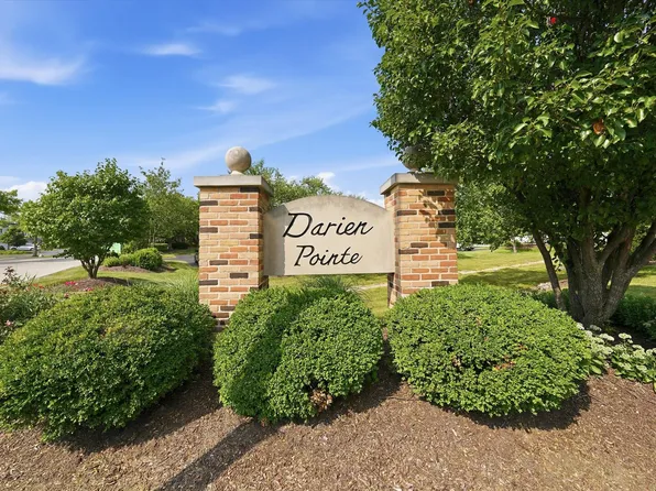8321 Highpoint Cir Unit D, Darien, IL 60561
