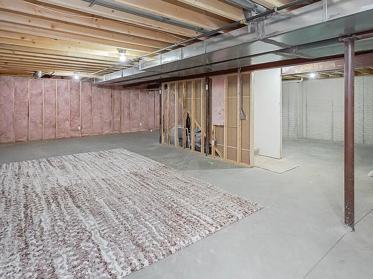 114 Valley Hall Dr — Photo 29