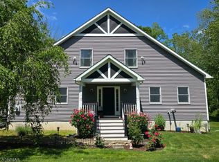 929 Swartswood Rd, Newton, NJ 07860