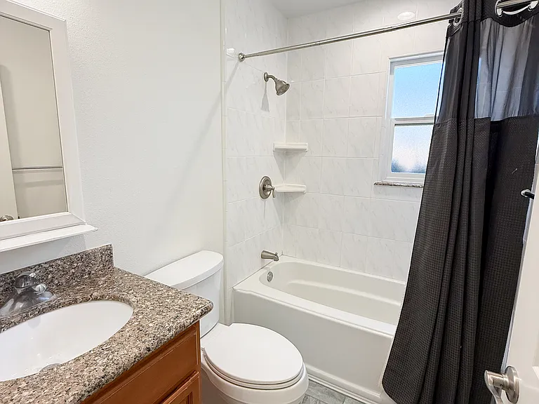 445 Alviso St — Photo 11