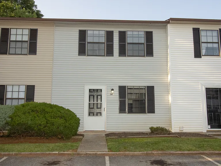 14 Countryplace Ln — Photo 10