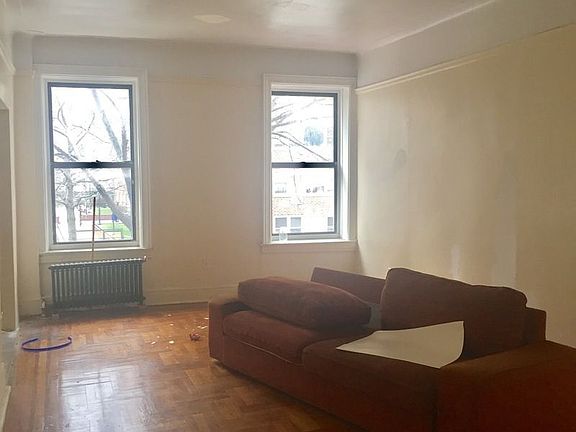 4th image of 10 Midwood St APT 2A