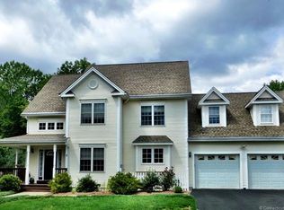 8 Birch St, Ledyard, CT 06339