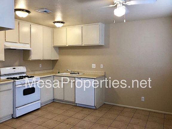 5th image of 14947 Yucca Ave #A