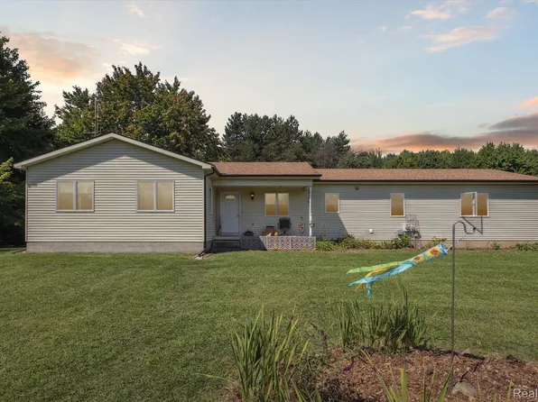 3700 Joy Rd, Metamora, MI 48455