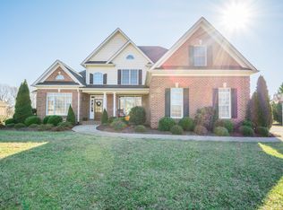 1482 Bethan Dr, Summerfield, NC 27358