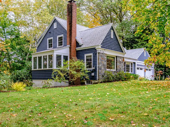 79 Ocean View Road, Cape Elizabeth, ME 04107