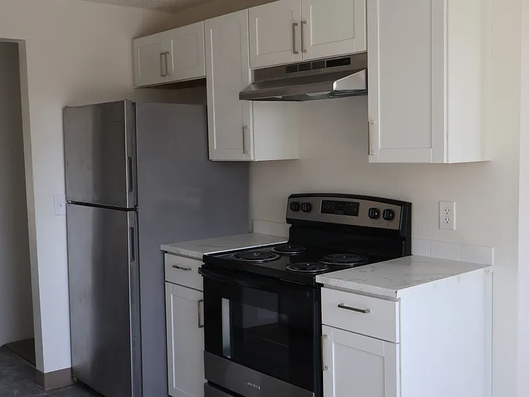 111 E Hattie Ave #4 — Photo 13