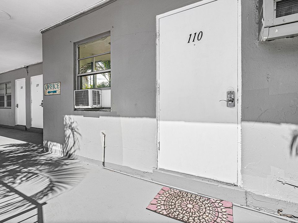 1st image of 905 NE 18th Ave APT 110