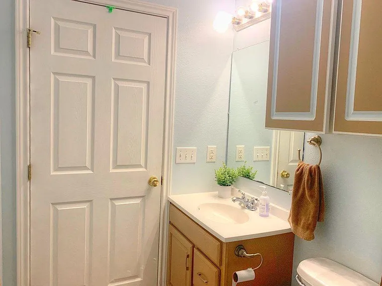 2512 Davisville Rd — Photo 5