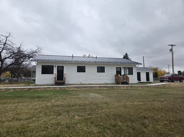 1112 2nd St E, Polson, MT