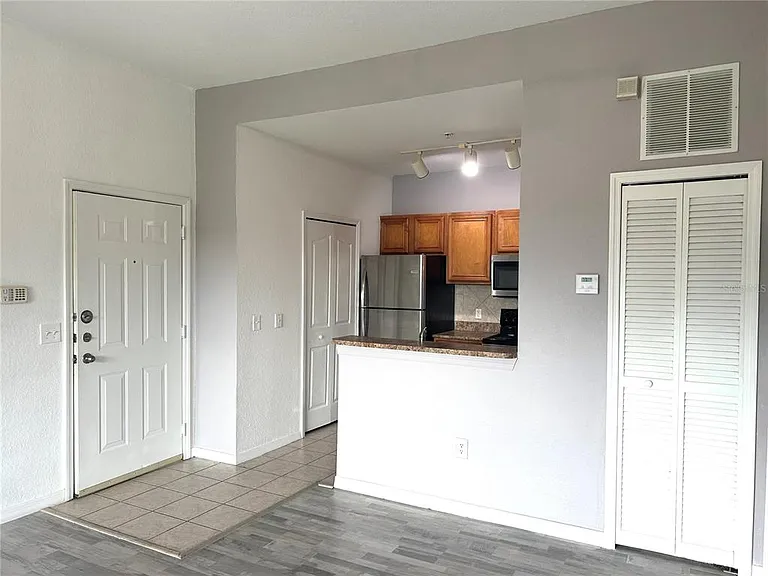 6137 Metrowest Blvd #307 — Photo 8