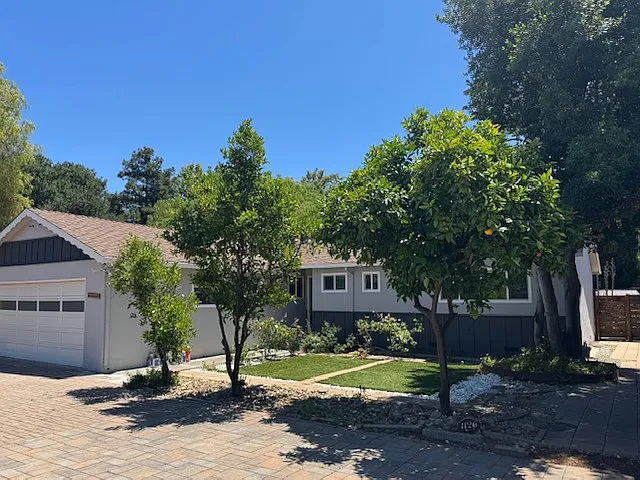 1126 Steinway Ave — Photo 10