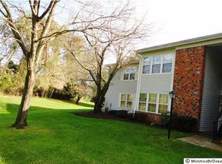 96 Cranberry Ct, Red Bank, NJ 07701