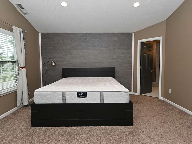 8405 Swift Ct — Photo 47