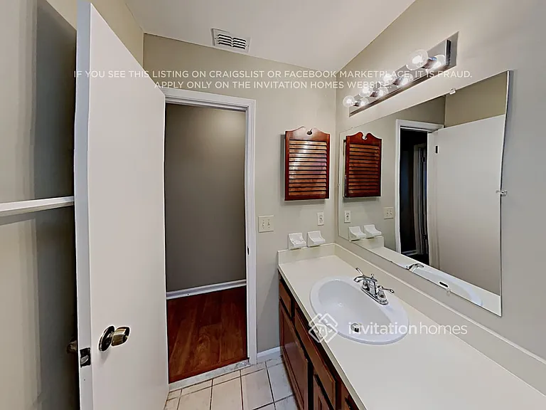 11069 Reading Rd — Photo 14