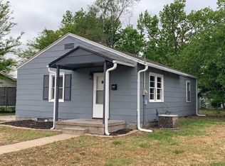 222 Mackenzie St, Minneapolis, KS 67467
