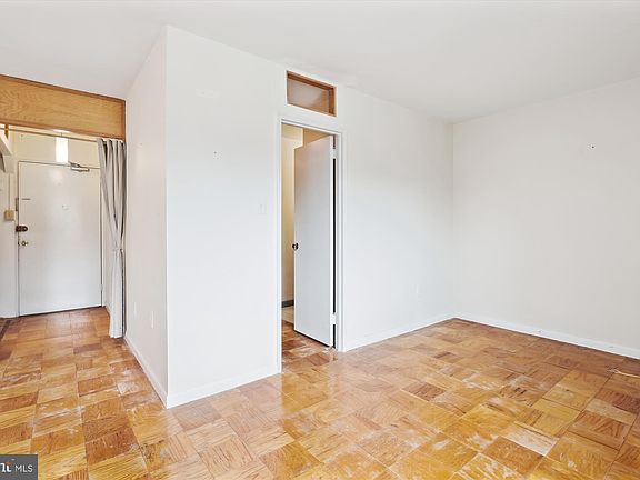 3rd image of 1830 Columbia Pike APT G5