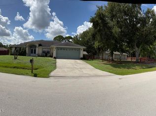 704 Elmont St NW, Palm Bay, FL 32907