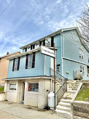 961 Main St Photo 1
