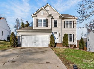 4913 Summerside Dr, Lake Wylie, SC 29710