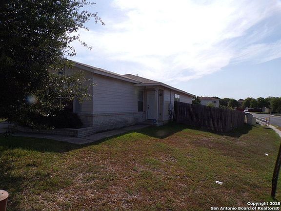 2nd image of 3702 Candleglenn