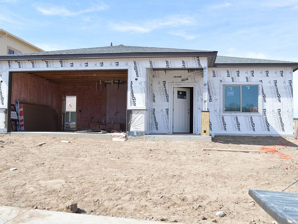 1st image of 253 Paige Rd