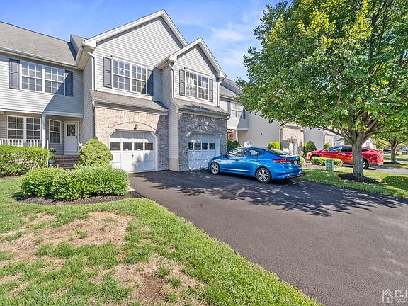 3rd image of 129 Jared Dr