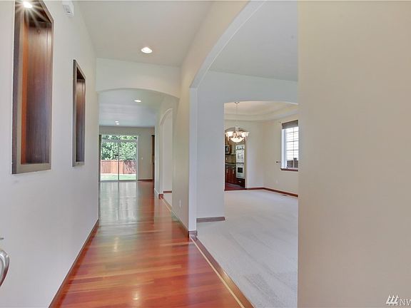 3rd image of 8205 183rd Ave E