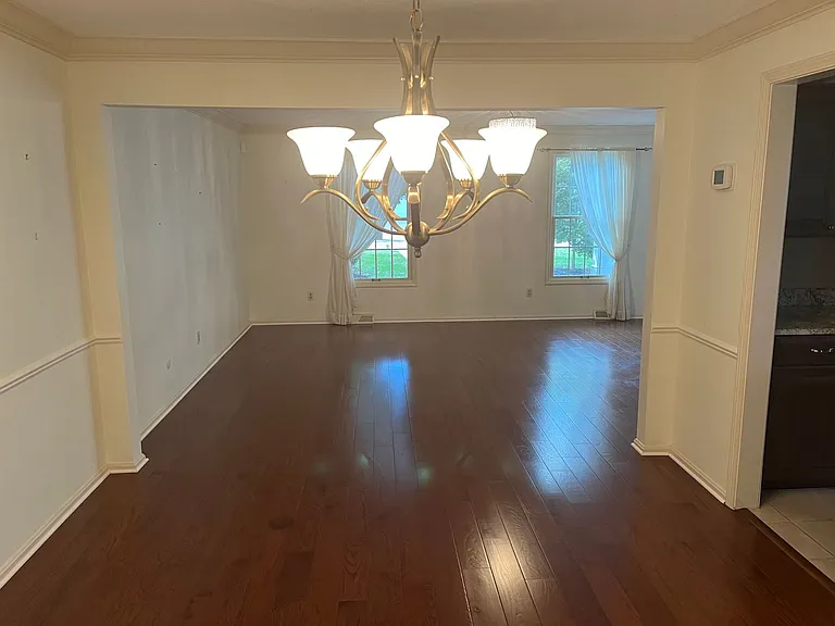 2259 Augusta Ct — Photo 4