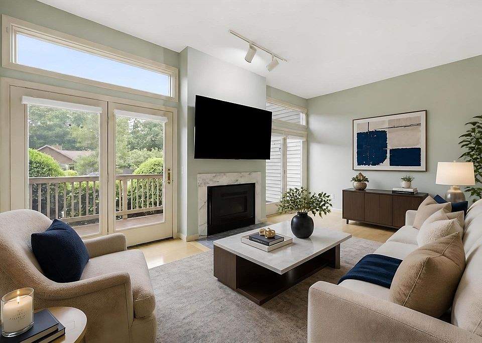 1st image of 189 Pine Grove Dr #189