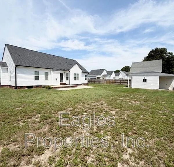 200 Myrna Dr — Photo 20